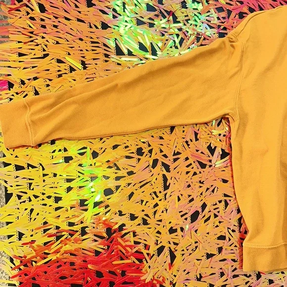 Long sleeve sweater with black Mickey Mouse emblem - Picture 6 of 6